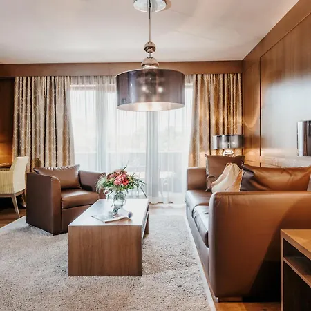 Hotel Der Eisvogel - Wellness- & Genusshotel Bad Gögging