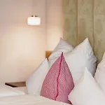 ホテル Der Eisvogel - Wellness- & Genusshotel 4*