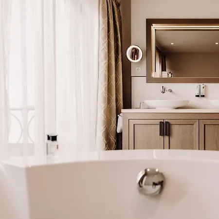Der Eisvogel - Wellness- & Genusshotel Ξενοδοχείο 4*